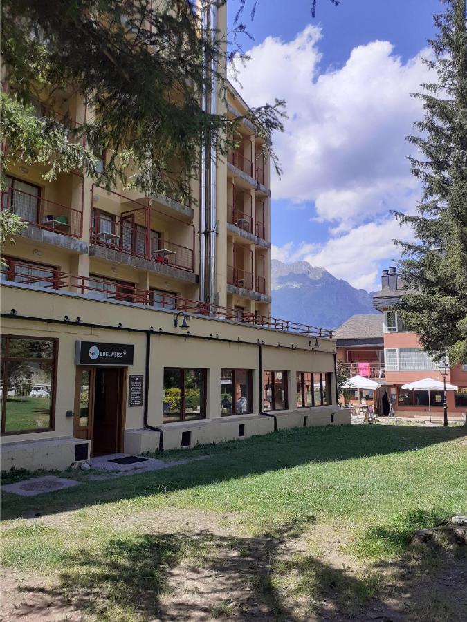 Hotel Sno Edelweiss Серлер Екстер'єр фото